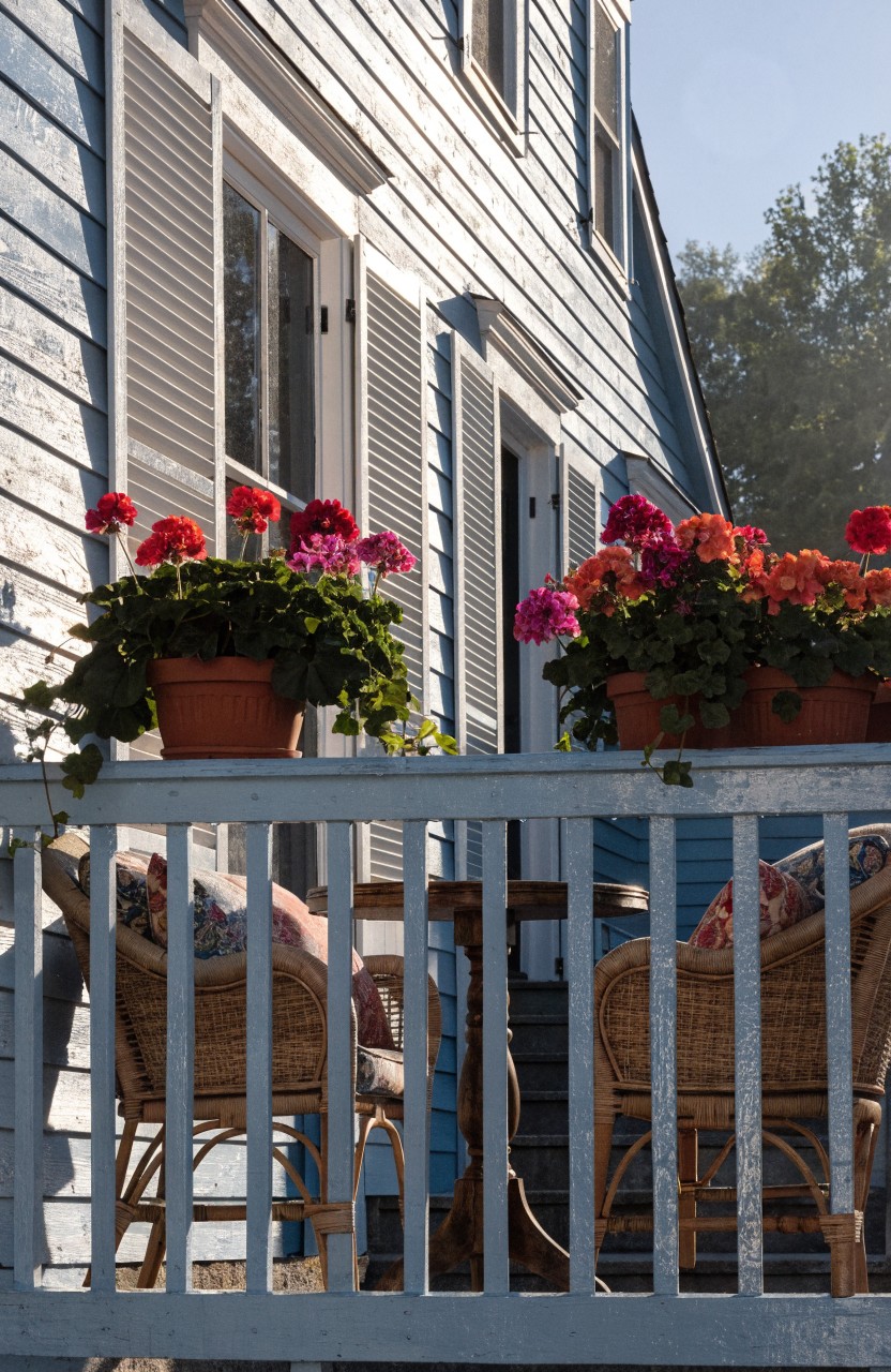 Balcony Railing Flower Pots