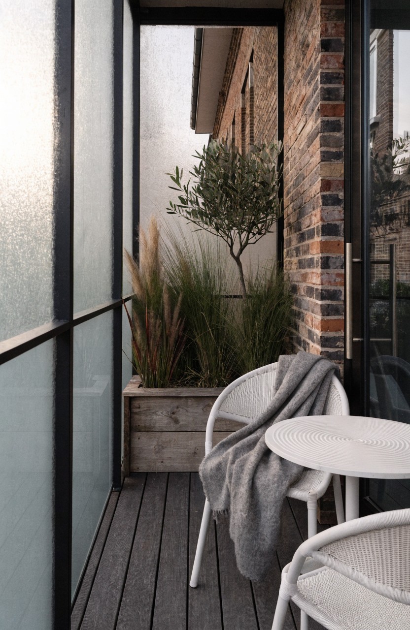 Simple Balcony Seating