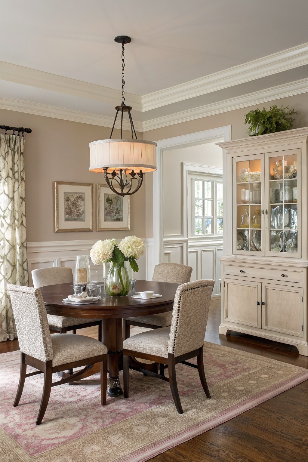 Dining room walls painted in a soft greige.